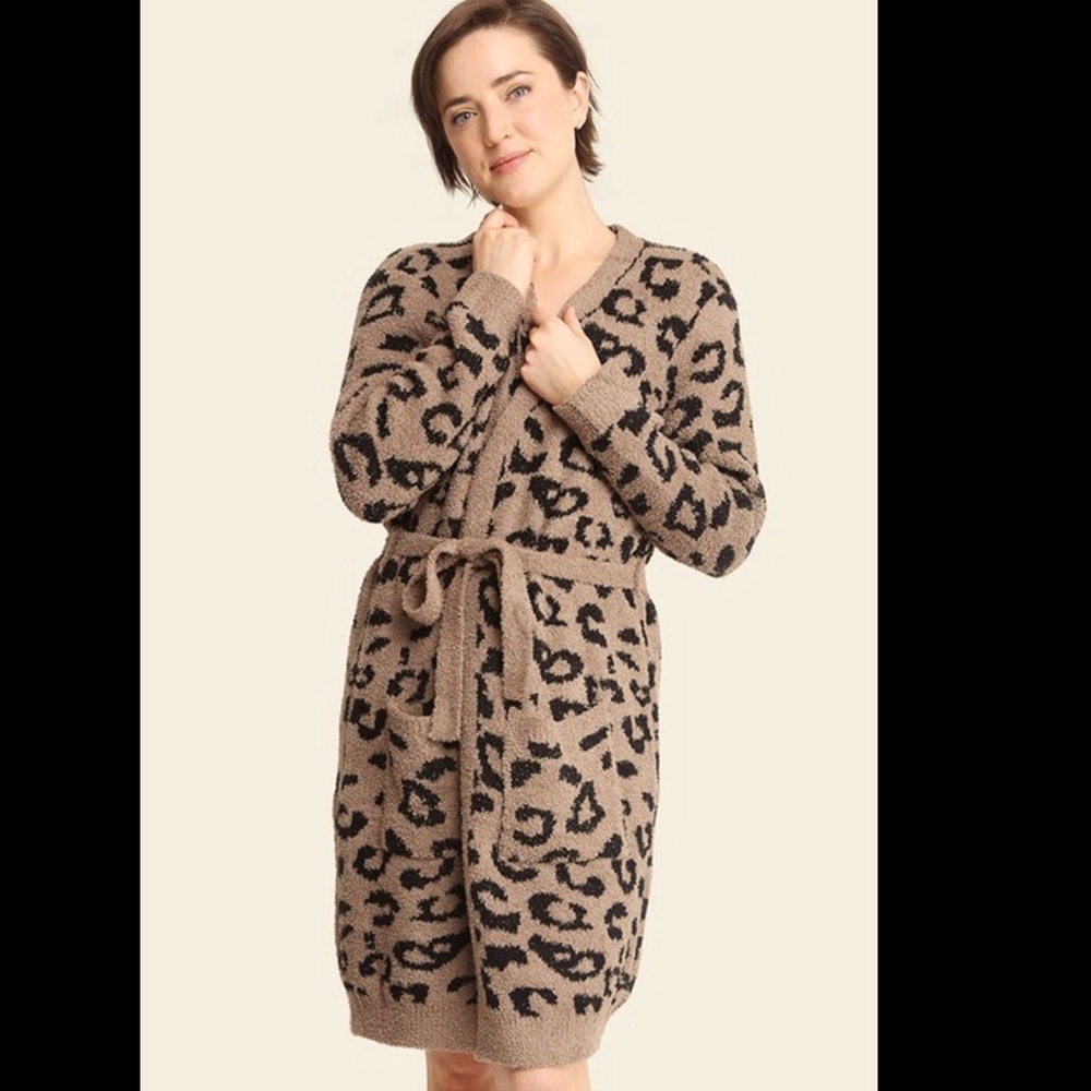 One Size SUPER SOFT Leopard Design Women’s Robe